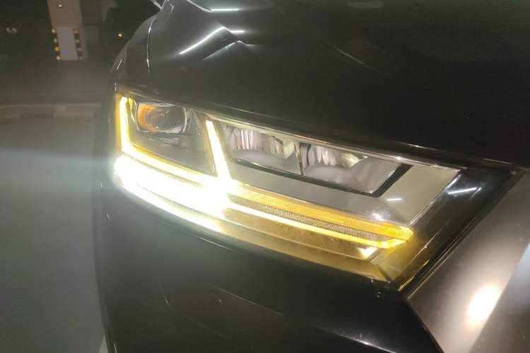Used Audi Q7 2019 55 TFSI Technology Edition Right Front Headlight