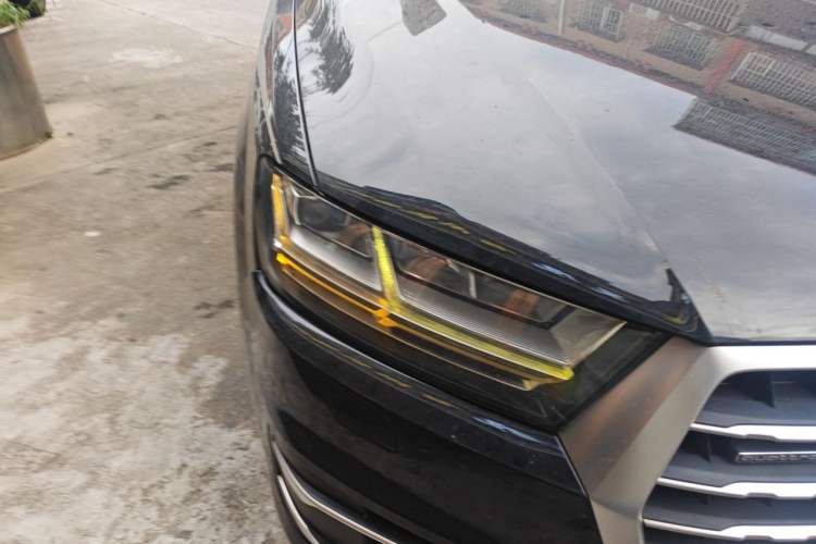 Used Audi Q7 2019 55 TFSI Technology Edition Right Front Headlight
