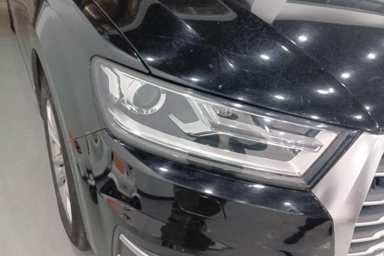 Used Audi Q7 2019 55 TFSI Technology Edition Right Front Headlight