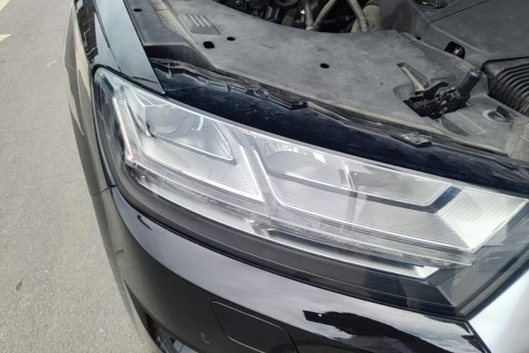 Used Audi Q7 2019 45 TFSI S line Sport Edition Right Front Headlight