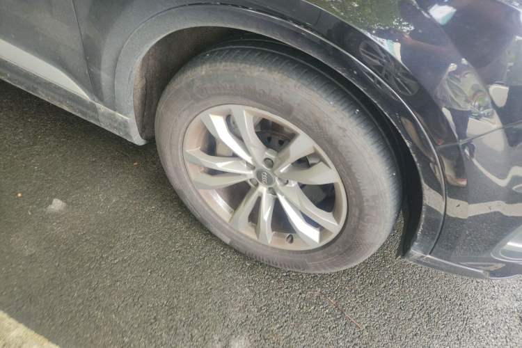 Used Audi Q7 2019 45 TFSI Comfort Model Right Front Wheel Hub