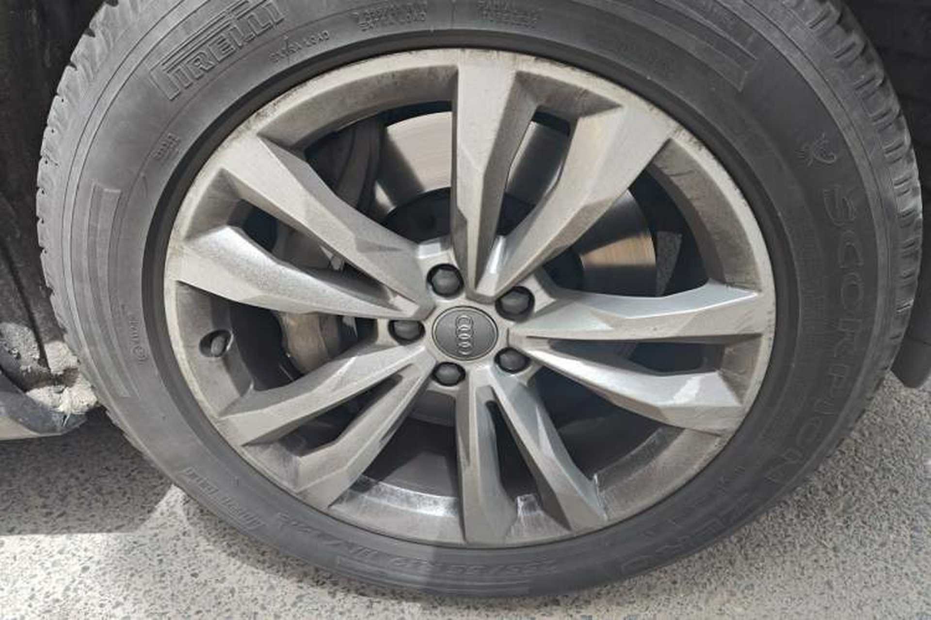 Used Audi Q7 2019 55 TFSI Technology Edition Right Front Wheel Hub
