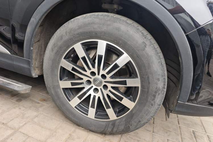 Used Audi Q7 2019 2.0T Standard Model Middle East Right Front Wheel Hub