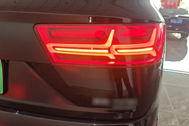 Used Audi Q7 2019 55 TFSI S line Sport Edition Right Rear Taillight