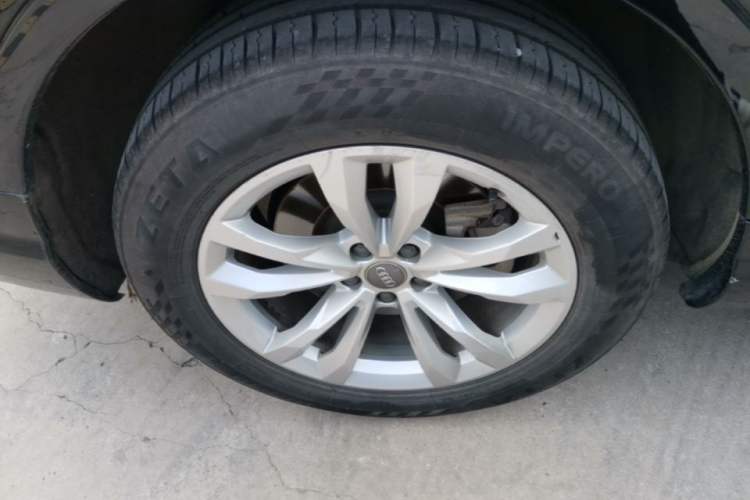 Used Audi Q7 2019 55 TFSI Technology Edition Right Rear Wheel Hub