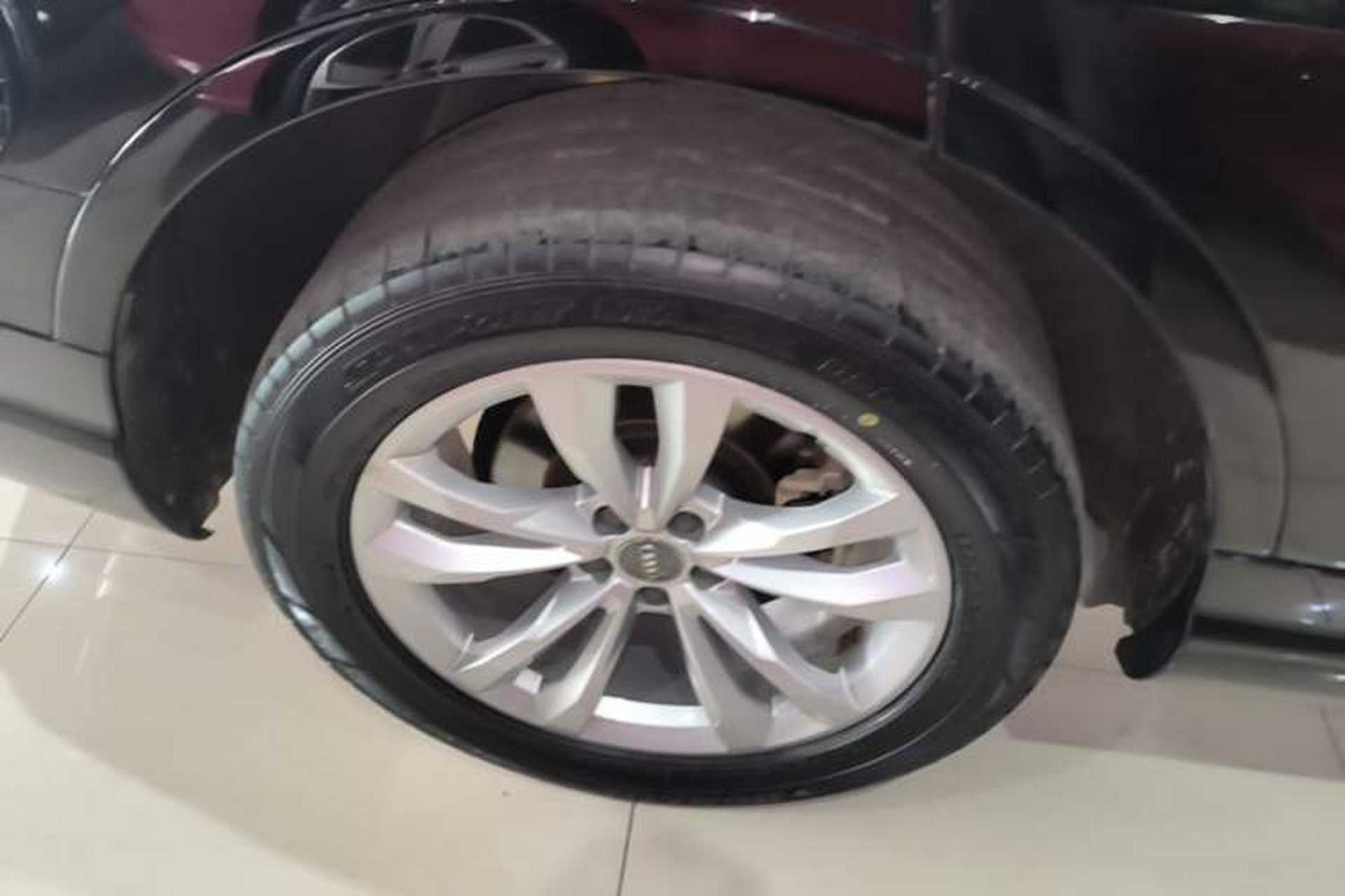 Used Audi Q7 2019 45 TFSI Comfort Model Right Rear Wheel Hub