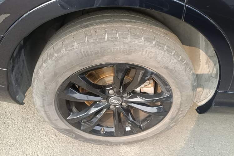 Used Audi Q7 2019 45 TFSI Comfort Model Right Rear Wheel Hub