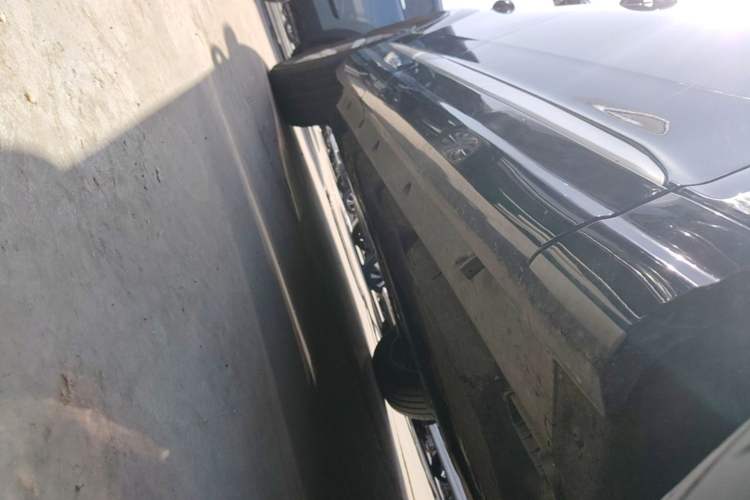 Used Audi Q7 2019 45 TFSI Comfort Model Right Side Sill