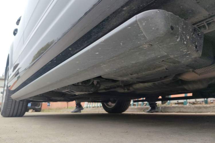 Used Audi Q7 2019 45 TFSI Comfort Model Right Side Sill