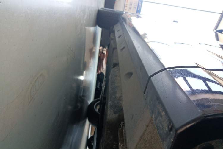 Used Audi Q7 2019 45 TFSI Comfort Model Right Side Sill