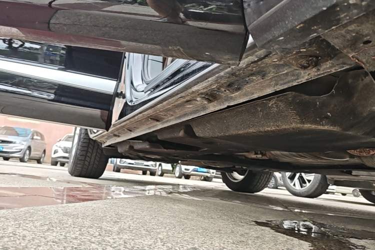 Used Audi Q7 2019 45 TFSI Comfort Model Right Side Sill