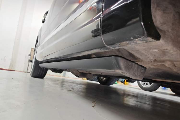 Used Audi Q7 2019 45 TFSI Comfort Model Right Side Sill