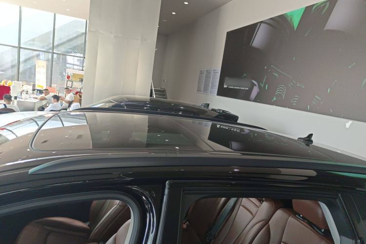 Used Audi Q7 2019 45 TFSI Comfort Model Roof