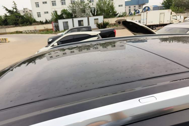Used Audi Q7 2019 45 TFSI Comfort Model Roof