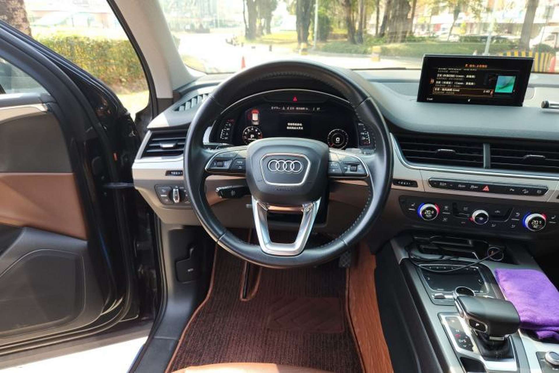 Used Audi Q7 2019 55 TFSI Technology Edition Steering Wheel
