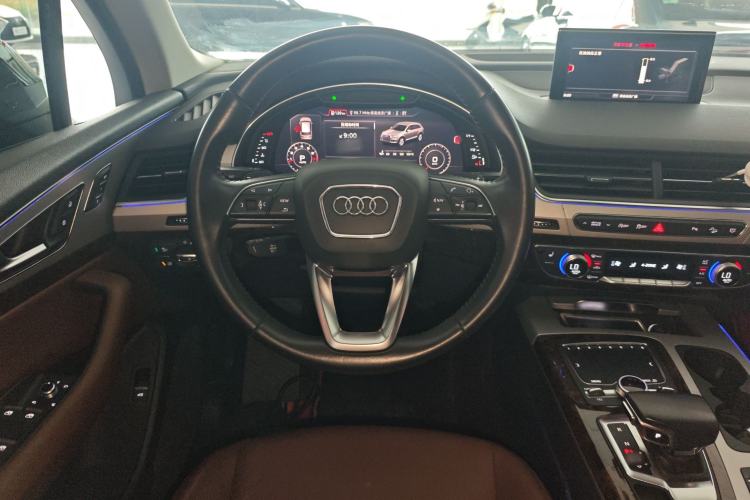 Used Audi Q7 2019 55 TFSI S line Sport Edition Steering Wheel