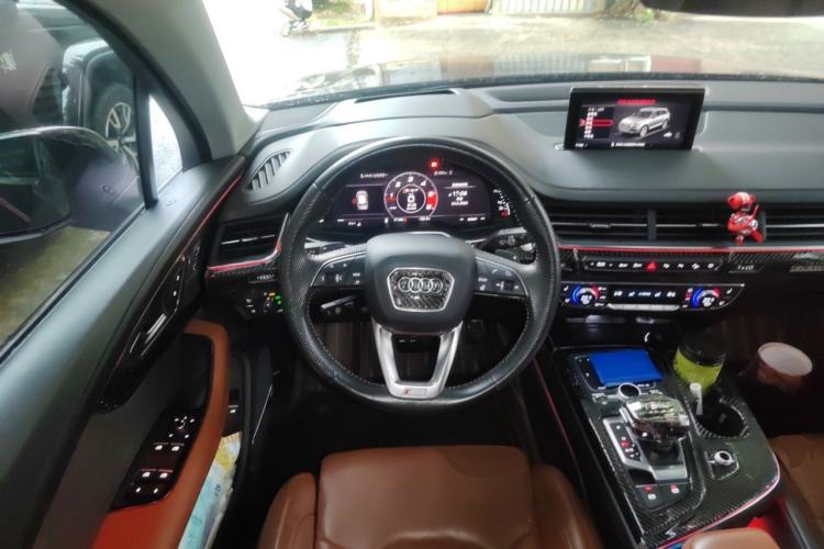Used Audi Q7 2019 55 TFSI Prestige Edition Steering Wheel