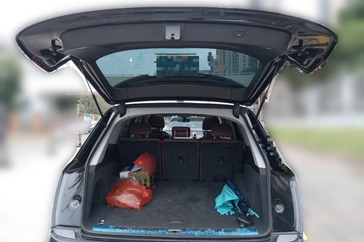 Used Audi Q7 2019 45 TFSI Comfort Model Trunk