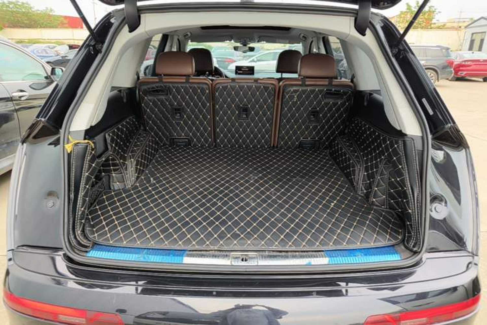 Used Audi Q7 2019 45 TFSI Comfort Model Trunk