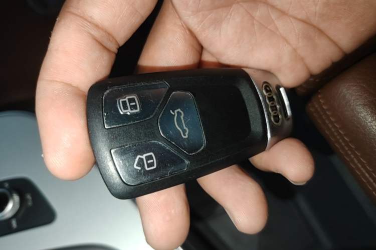Used Audi Q7 2019 55 TFSI Technology Edition Vehicle Key