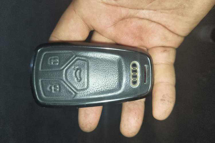 Used Audi Q7 2019 55 TFSI Prestige Edition Vehicle Key