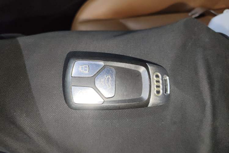 Used Audi Q7 2019 55 TFSI Technology Edition Vehicle Key