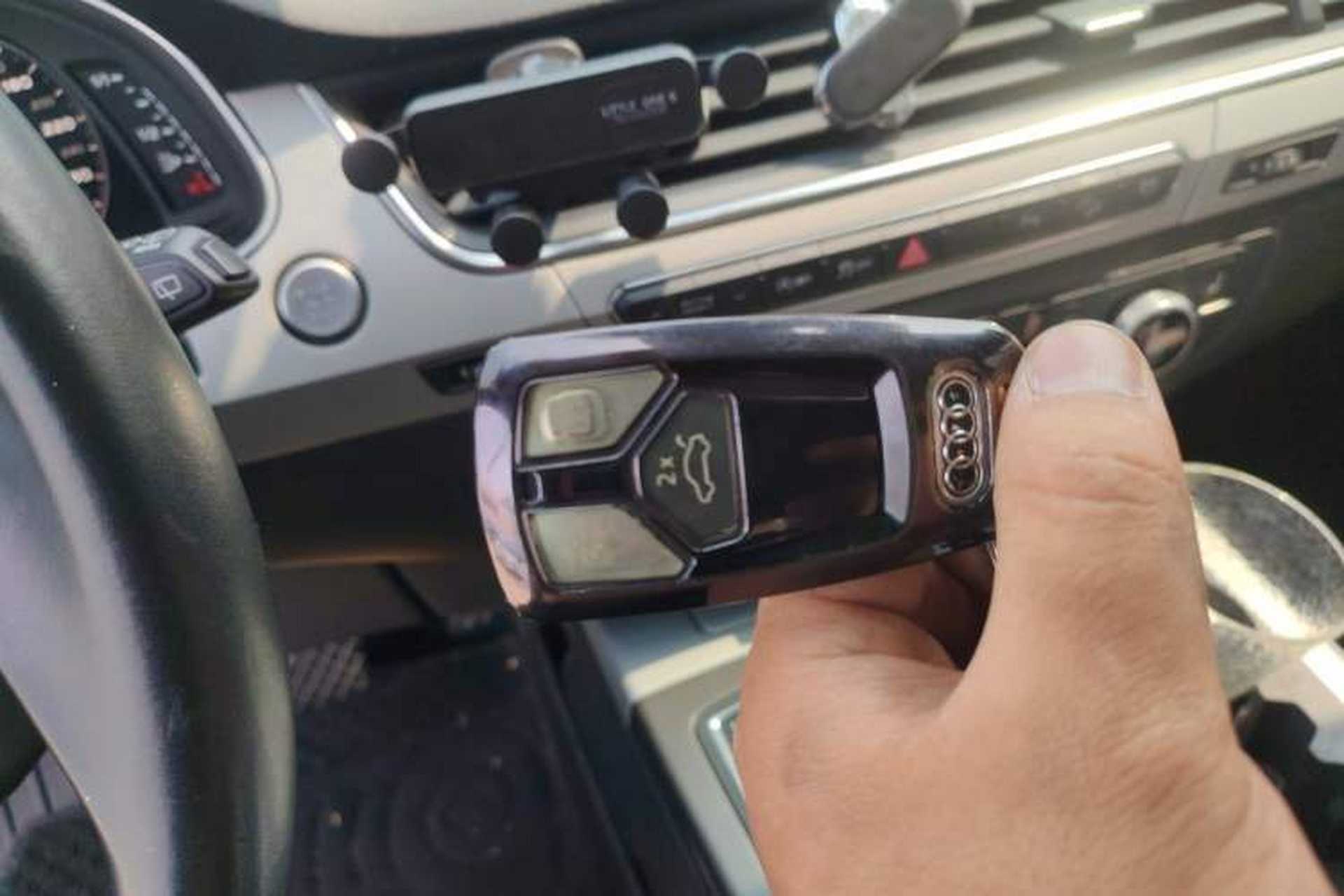 Used Audi Q7 2019 45 TFSI Comfort Model Vehicle Key