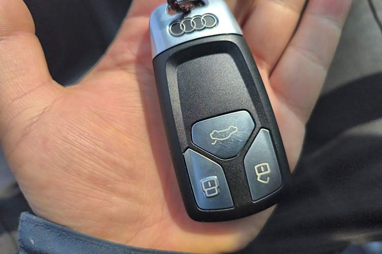 Used Audi Q7 2019 55 TFSI Technology Edition Vehicle Key