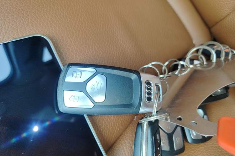 Used Audi Q7 2019 45 TFSI S line Sport Edition Vehicle Key