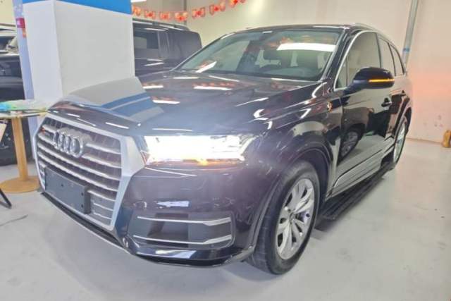 Used Audi Q7 2019 45 TFSI Comfort Model