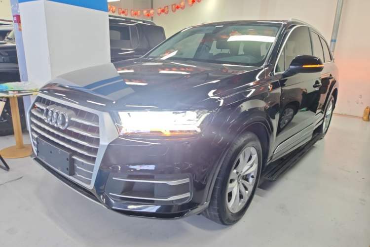 Used Audi Q7 2019 45 TFSI Comfort Model Guazi used car, China used car export, Used car for sale, Used  cars, Cheapest cars for sale