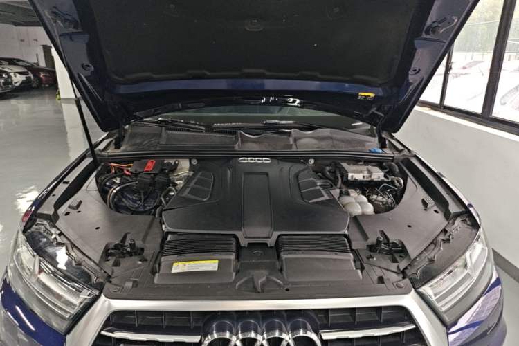 Used Audi Q7 2019 55 TFSI Prestige Edition Engine Bay