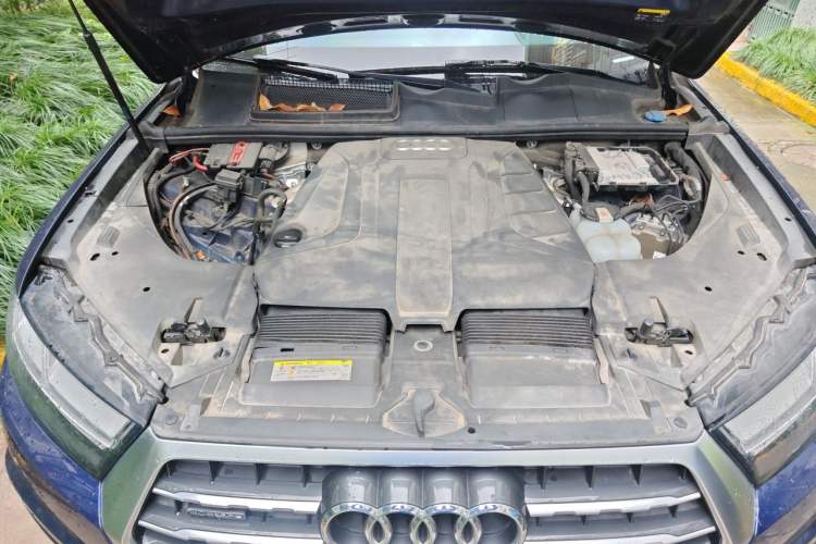 Used Audi Q7 2019 45 TFSI S line Sport Edition Engine Bay
