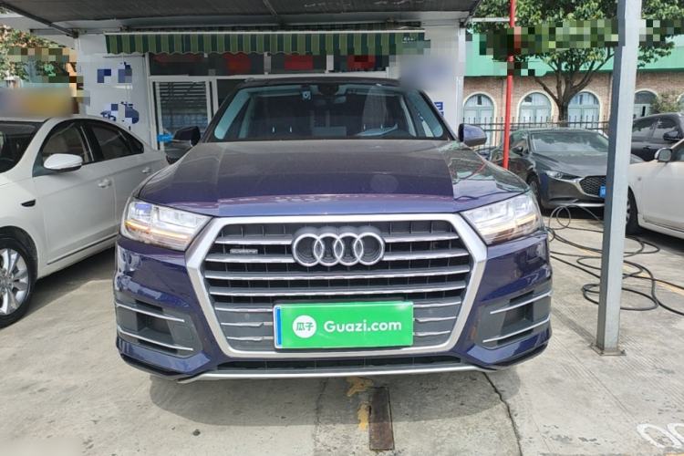 Used Audi Q7 2019 45 TFSI Comfort Model Front