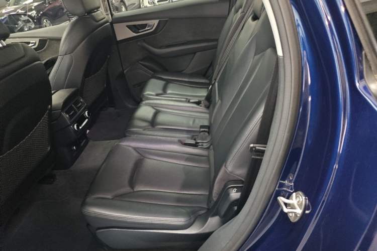 Used Audi Q7 2019 55 TFSI Prestige Edition Left Rear Seat