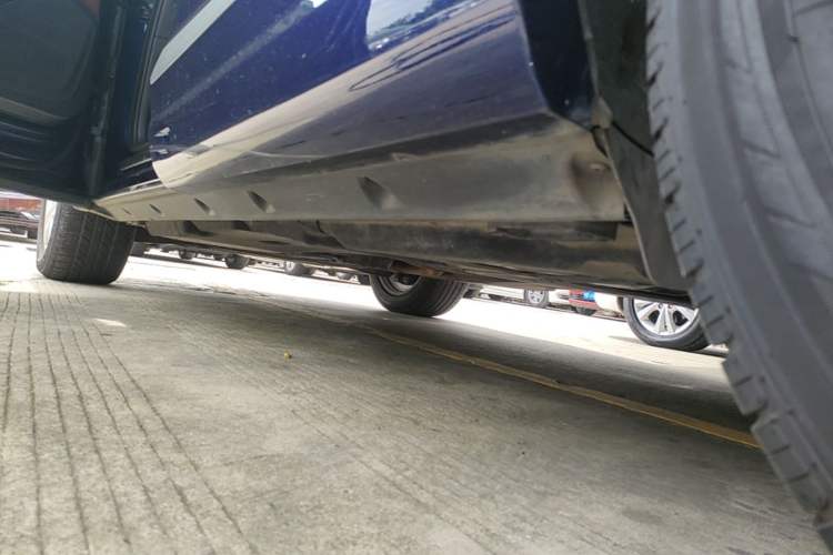 Used Audi Q7 2019 45 TFSI Comfort Model Left Side Sill