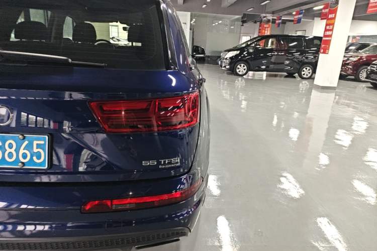 Used Audi Q7 2019 55 TFSI Prestige Edition Right Rear Taillight