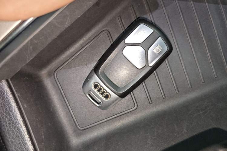 Used Audi Q7 2019 55 TFSI Prestige Edition Vehicle Key