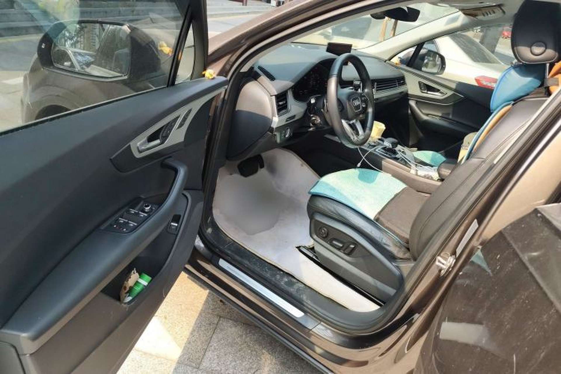 Used Audi Q7 2019 55 TFSI Technology Edition Driver Seat