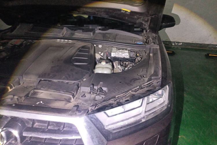 Used Audi Q7 2019 45 TFSI S line Sport Edition Engine Bay Left