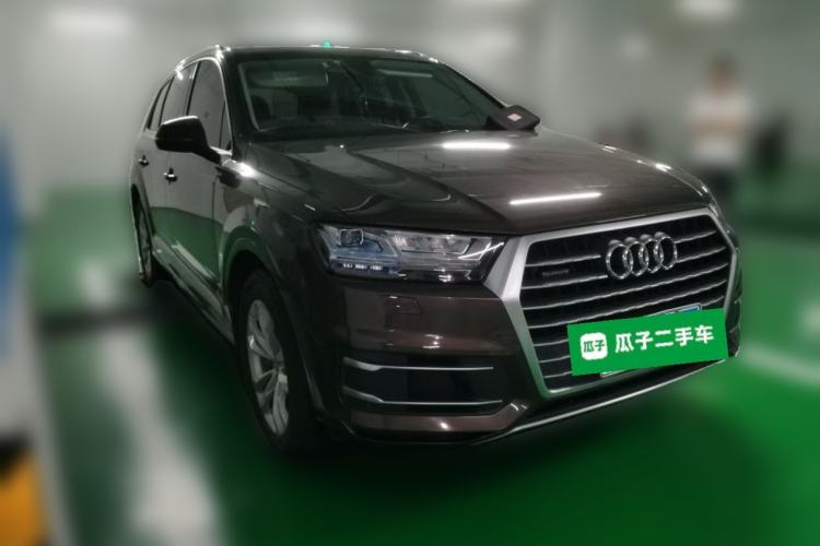 Used Audi Q7 2019 55 TFSI Technology Edition Front Right 45 Deg
