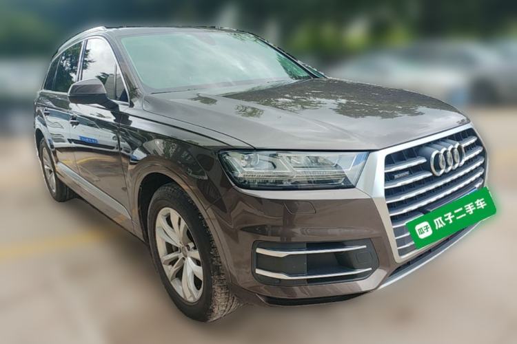 Used Audi Q7 2019 55 TFSI Technology Edition Front Right 45 Deg