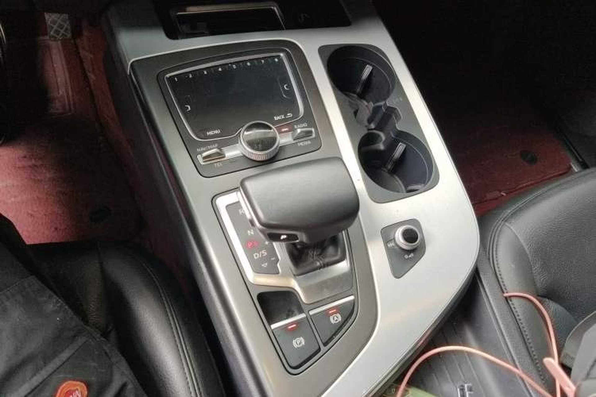Used Audi Q7 2019 45 TFSI S line Sport Edition Gear Lever