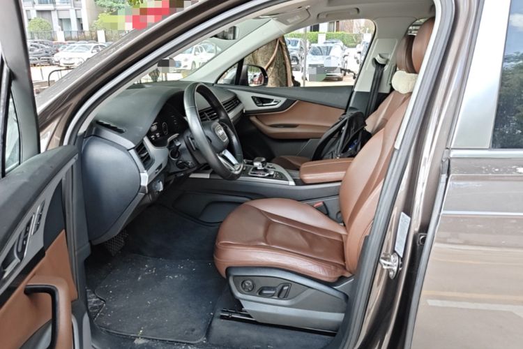 Used Audi Q7 2019 45 TFSI Comfort Model Left Front Seat