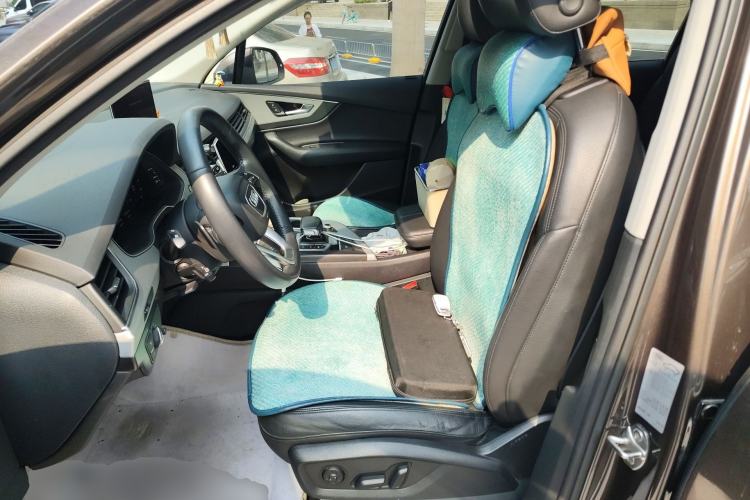 Used Audi Q7 2019 55 TFSI Technology Edition Left Front Seat