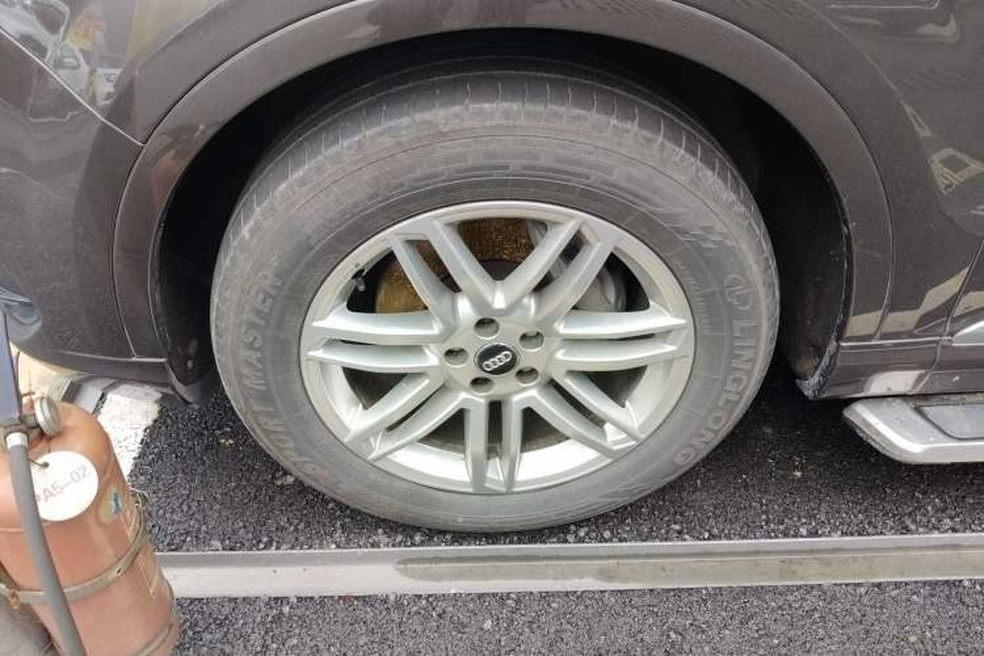 Used Audi Q7 2019 45 TFSI S line Sport Edition Left Front Wheel Hub
