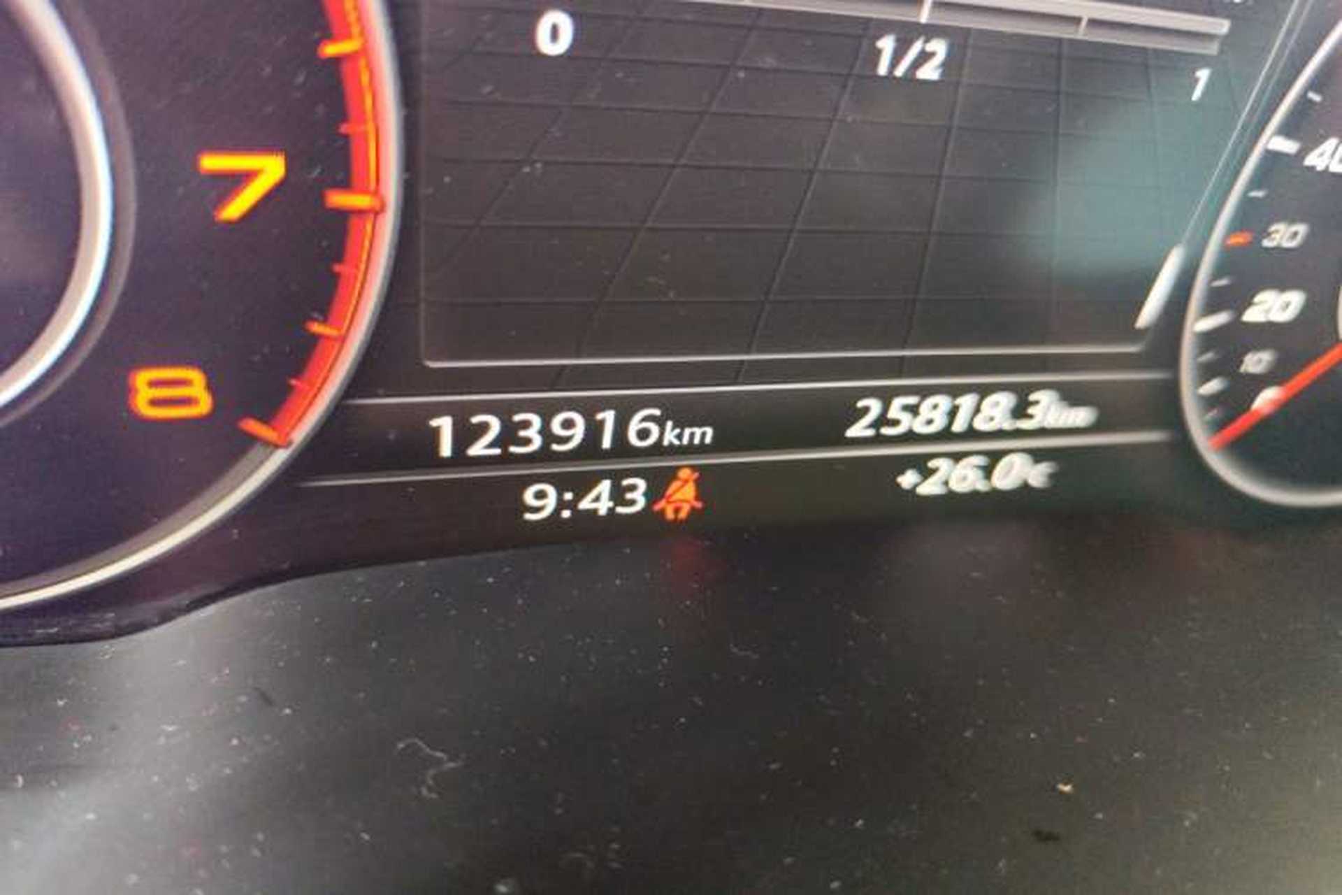 Used Audi Q7 2019 55 TFSI Technology Edition Odometer Close Up