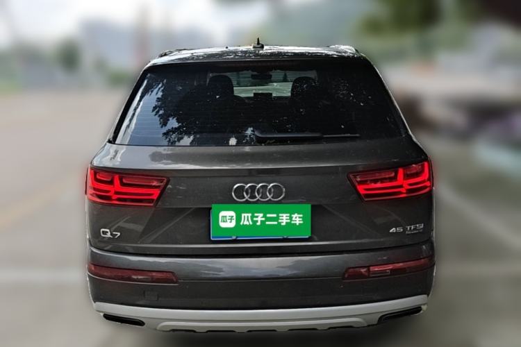 Used Audi Q7 2019 45 TFSI Comfort Model Rear