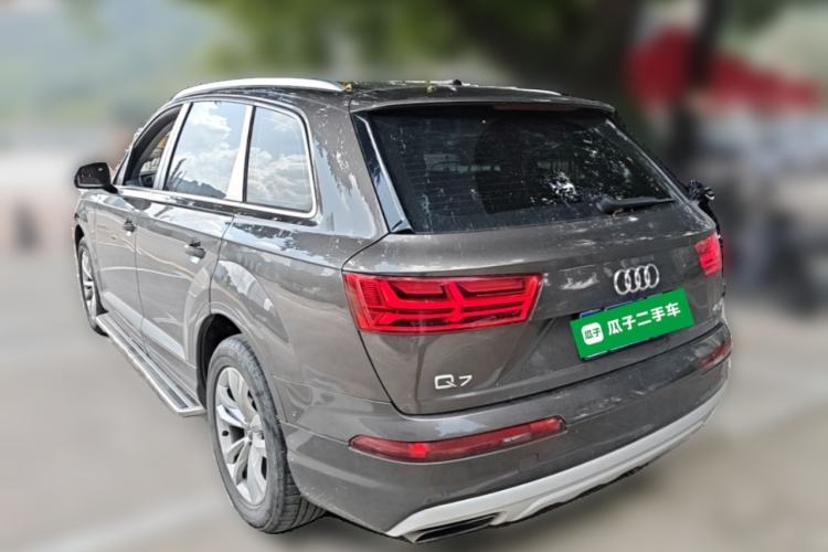 Used Audi Q7 2019 45 TFSI Comfort Model Rear Left 45 Deg