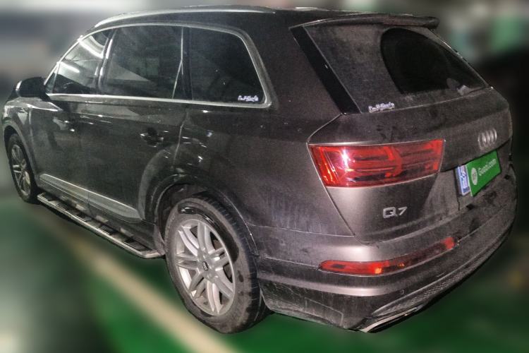 Used Audi Q7 2019 45 TFSI S line Sport Edition Rear Left 45 Deg